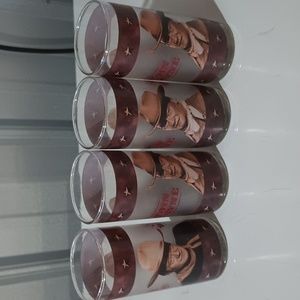 Set of new without box of johne Wayne 16oz cups